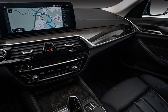 BMW 530i 12 of 26
