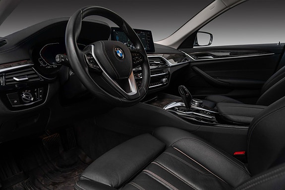 BMW 530i 19 of 26