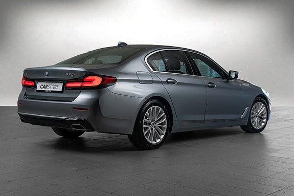 BMW 530i 6 of 26