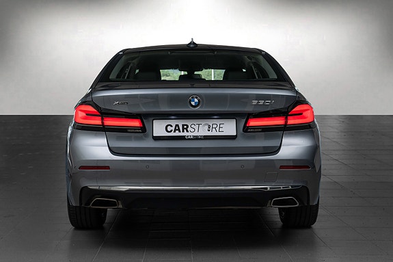 BMW 530i 8 of 26