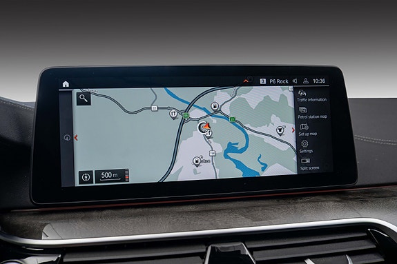 BMW 530i 14 of 26