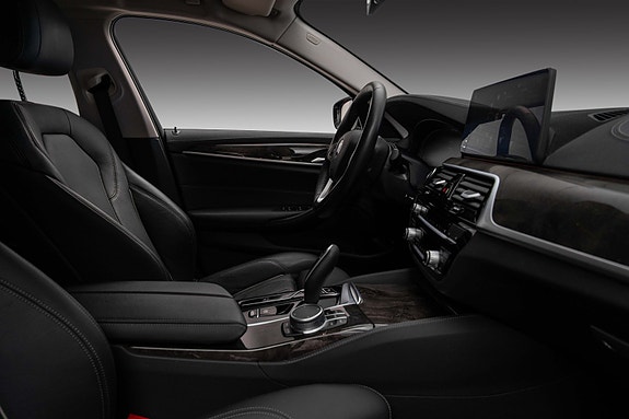 BMW 530i 24 of 26