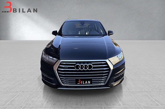 Audi Q7 14 of 30