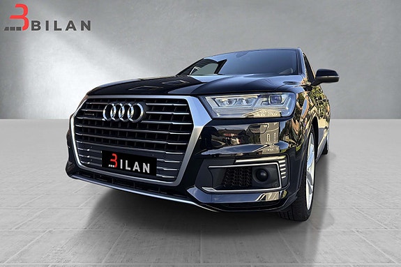 Audi Q7 2 of 30