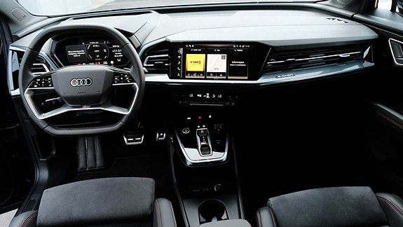 Audi Q4 e-tron 14 of 30