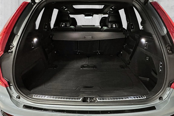 Volvo XC90 16 of 16