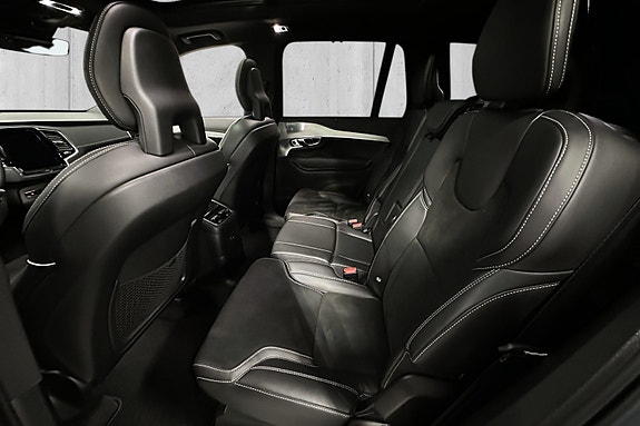 Volvo XC90 9 of 16