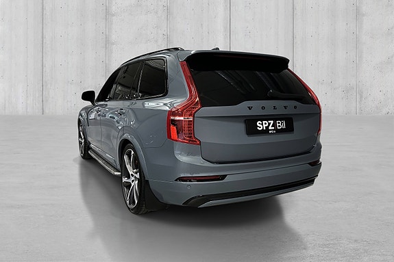 Volvo XC90 6 of 16