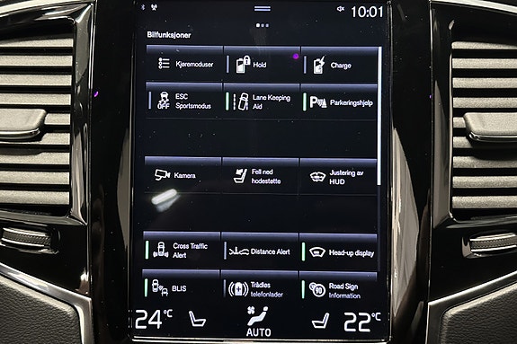 Volvo XC90 14 of 16