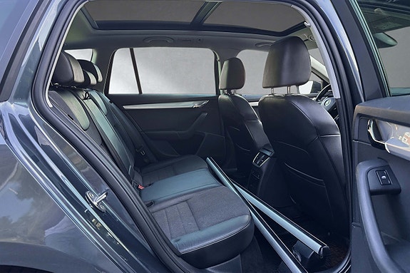 Skoda Octavia 16 of 30