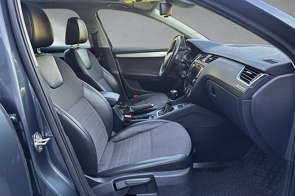 Skoda Octavia 17 of 30