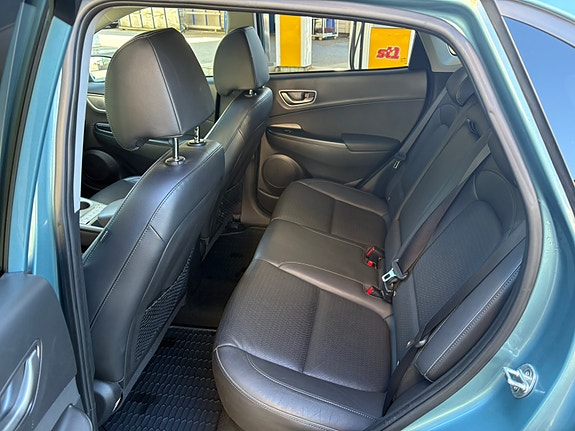 Hyundai Kona 12 of 24
