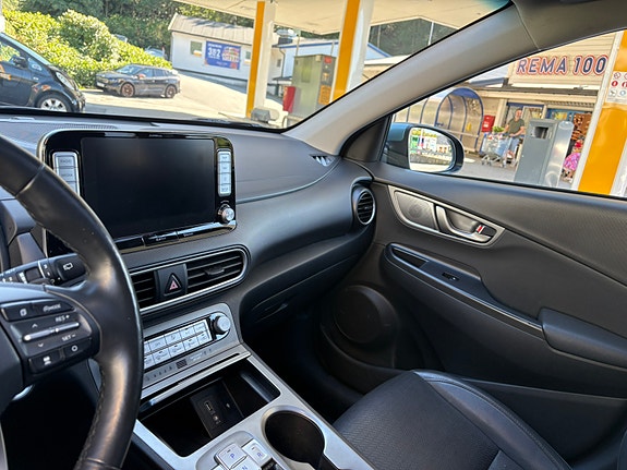 Hyundai Kona 22 of 24