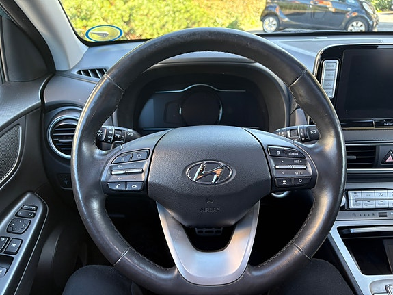 Hyundai Kona 21 of 24