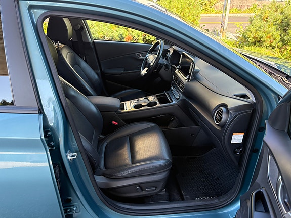Hyundai Kona 10 of 24