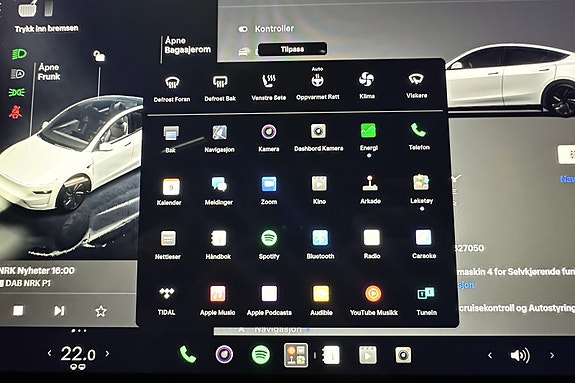 Tesla Model Y 15 of 18