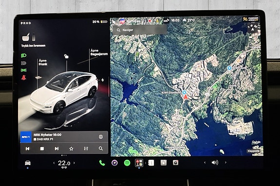Tesla Model Y 14 of 18