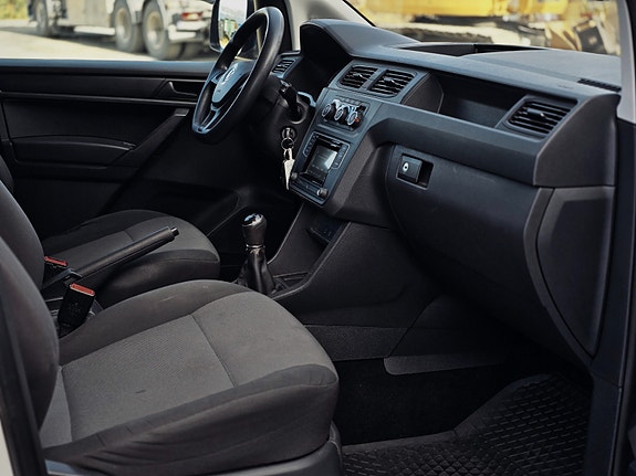 Volkswagen Caddy 13 of 30