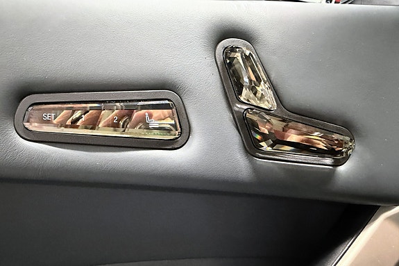 BMW iX 15 of 19