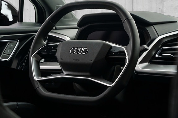 Audi Q4 e-tron 8 of 15