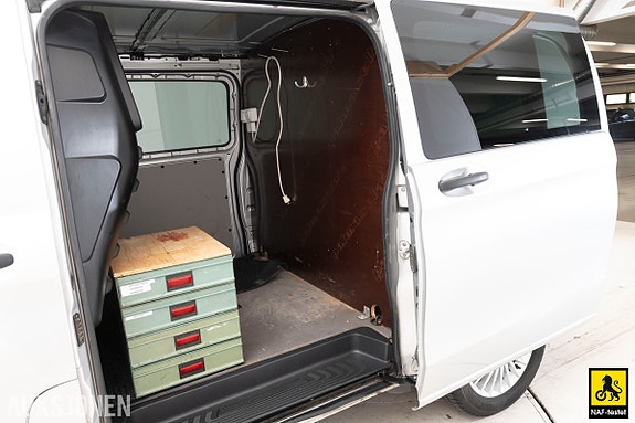 Mercedes-Benz vito 29 of 30