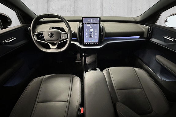 Volvo EX30 9 of 16