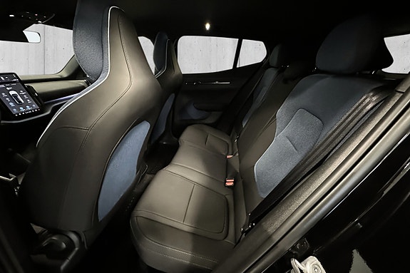 Volvo EX30 11 of 16
