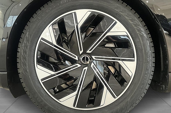Volvo ES90 9 of 25