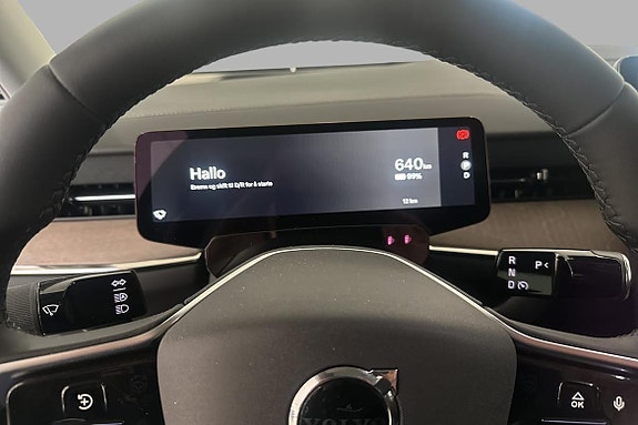 Volvo ES90 12 of 25