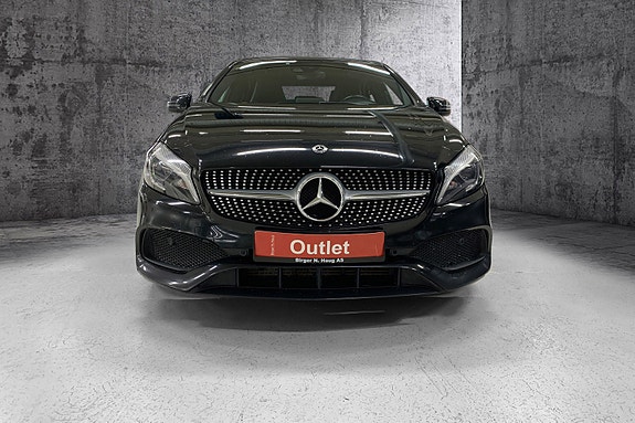 Mercedes-Benz A180 2 of 13