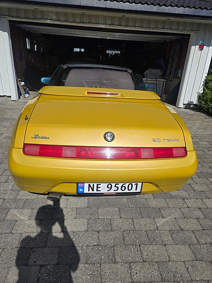 Alfa Romeo Spider 5 of 10
