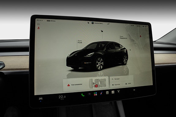 Tesla Model Y 13 of 30