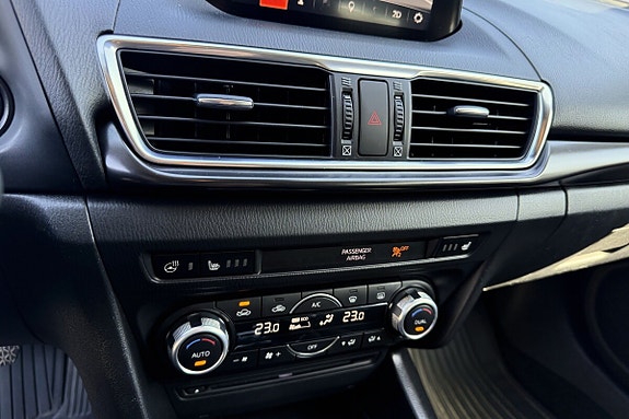Mazda 3 15 of 23