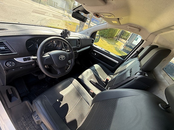 Toyota Proace 9 of 14