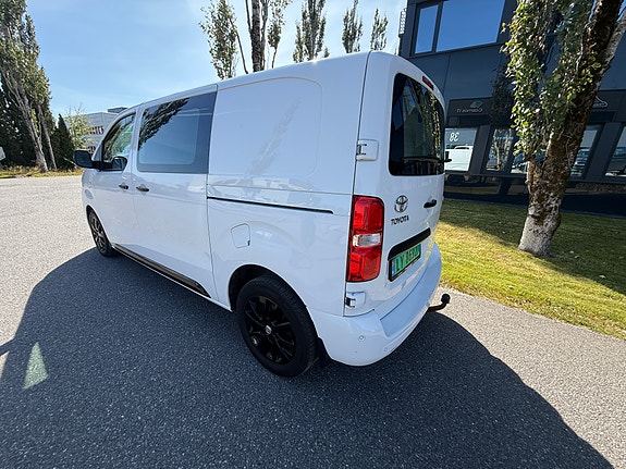 Toyota Proace 2 of 14