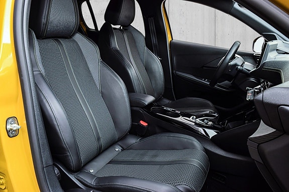Peugeot 208 9 of 15