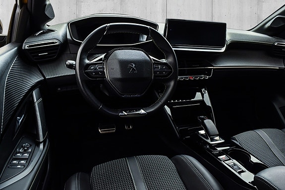 Peugeot 208 8 of 15