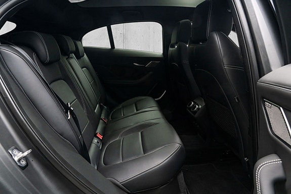 Jaguar I-PACE 12 of 20