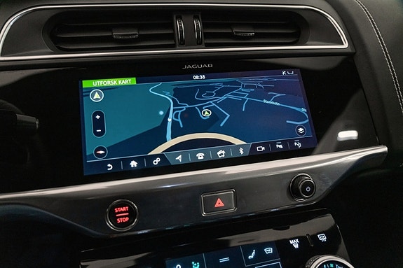 Jaguar I-PACE 17 of 20