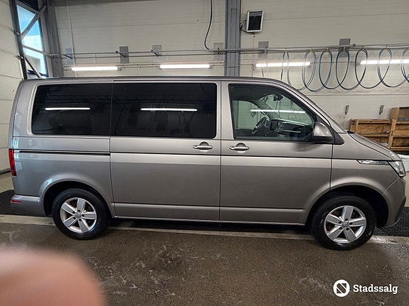 Volkswagen Kombi 4 of 10