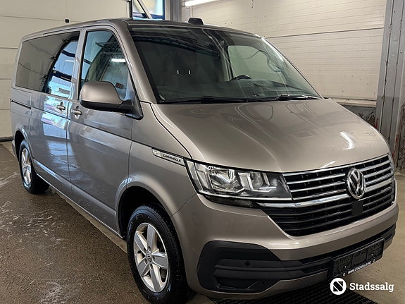 Volkswagen Kombi 3 of 10