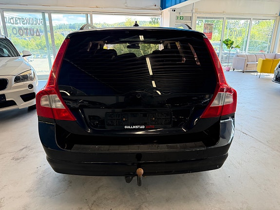 Volvo V70 6 of 30