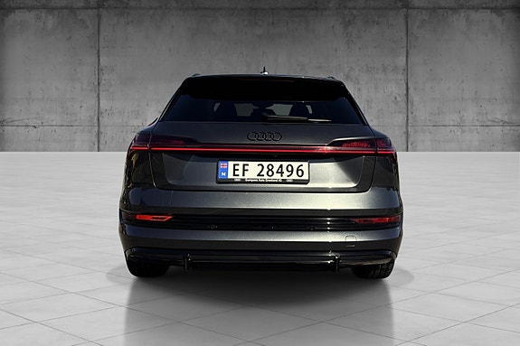 Audi e-tron 10 of 30