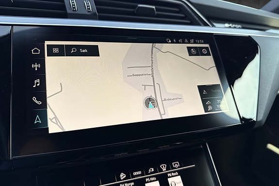 Audi e-tron 24 of 30