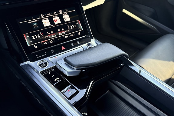 Audi e-tron 18 of 30