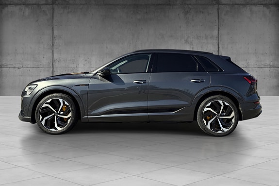 Audi e-tron 6 of 30