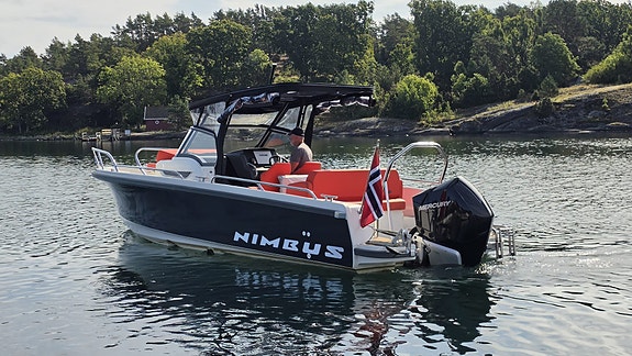 Meget pen og godt utstyrt Nimbus T8 | Mercury 300 | Flexiteak | Baugthruster 3 of 30