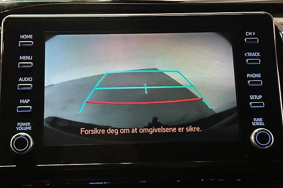Toyota HiLux 8 of 11