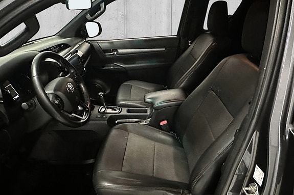 Toyota HiLux 6 of 11