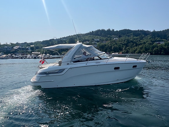 Bavaria 28 Sport, skipsreg, NY EVC, luftvarmer, baugpropell, ankervinsj 13 of 30